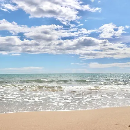 Seaside Heaven Panorama Views Prime Location Apartment