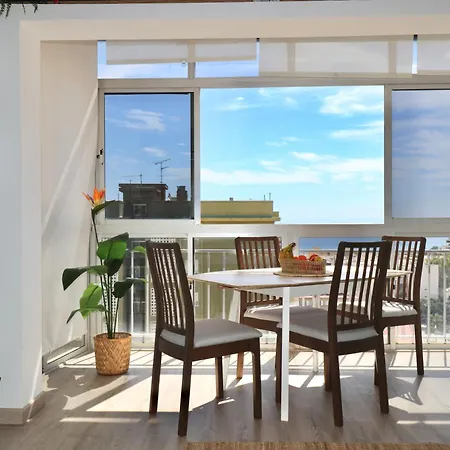 Seaside Heaven Panorama Views Prime Location 公寓